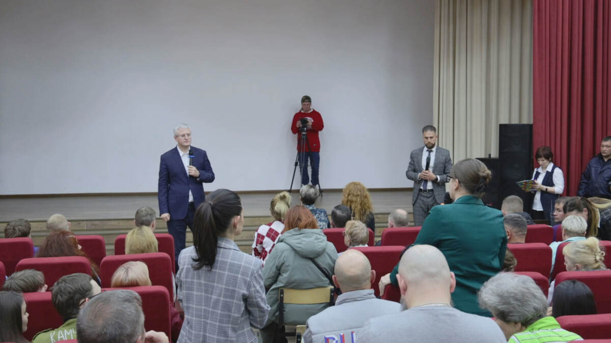 Размер оплаты труда экспертов экзаменационных комиссий увеличен в два раза по поручению Владимира Солодова